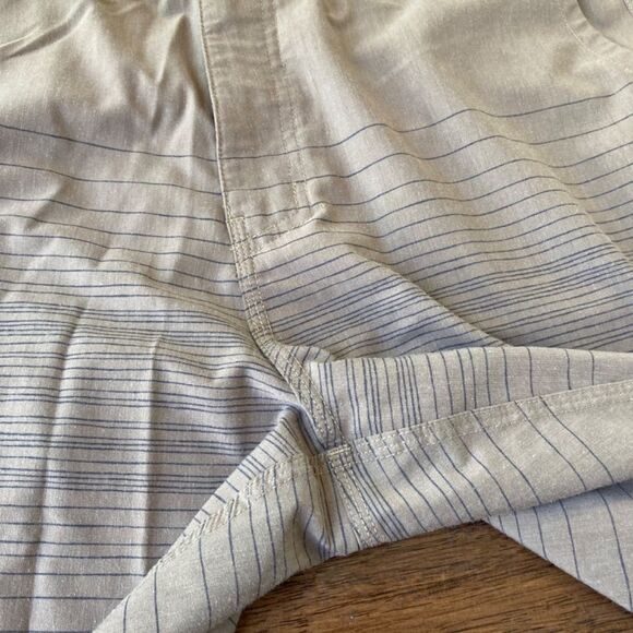 O'Neill Hybrid Swim Shorts Men 33 BUNDLE of Two Khaki Tan Drawstring 10in Inseam - Picture 4 of 16